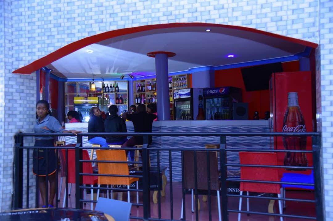 Golden View Hotel Ibanda المظهر الخارجي الصورة